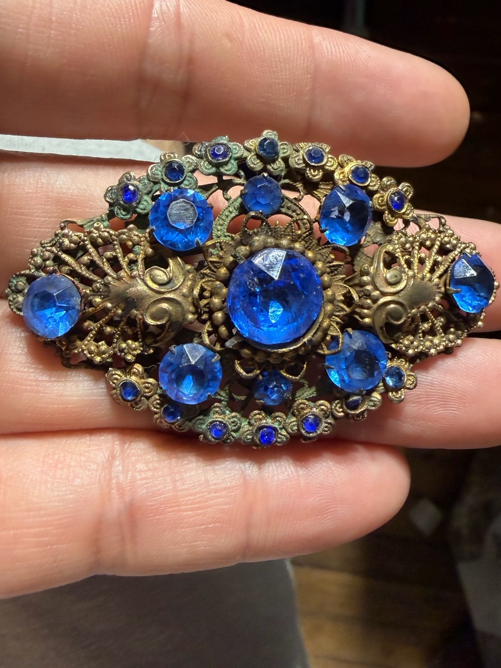 Vintage Gold Tone Blue Crystal Filigree Brooch